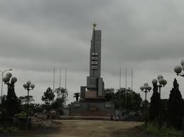 ຜູ້ຄຸ້ມຄອງສຸສານທີ່ສຸດຈິດສຸດໃຈເພື່ອເພື່ອນຮ່ວມກົມກອງ - ảnh 1